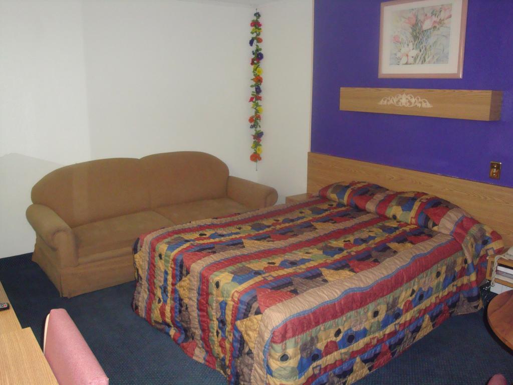Travelers Inn Lake Havasu Lake Havasu City Room photo
